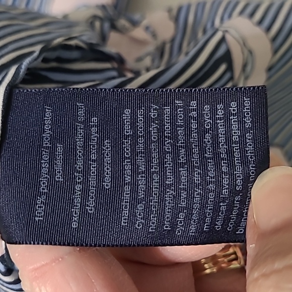 Tommy Hilfiger Navy Blue, Pink & White Striped Floral Button-up Top size 3X - Picture 7 of 9